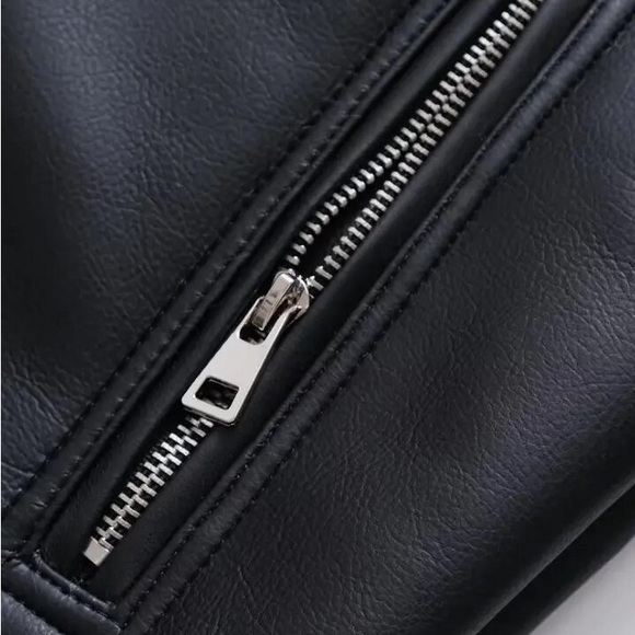 955. 🛑AT COST LAST 1! Black aviator moto jacket faux leather faux fur black coat - Picture 9 of 12